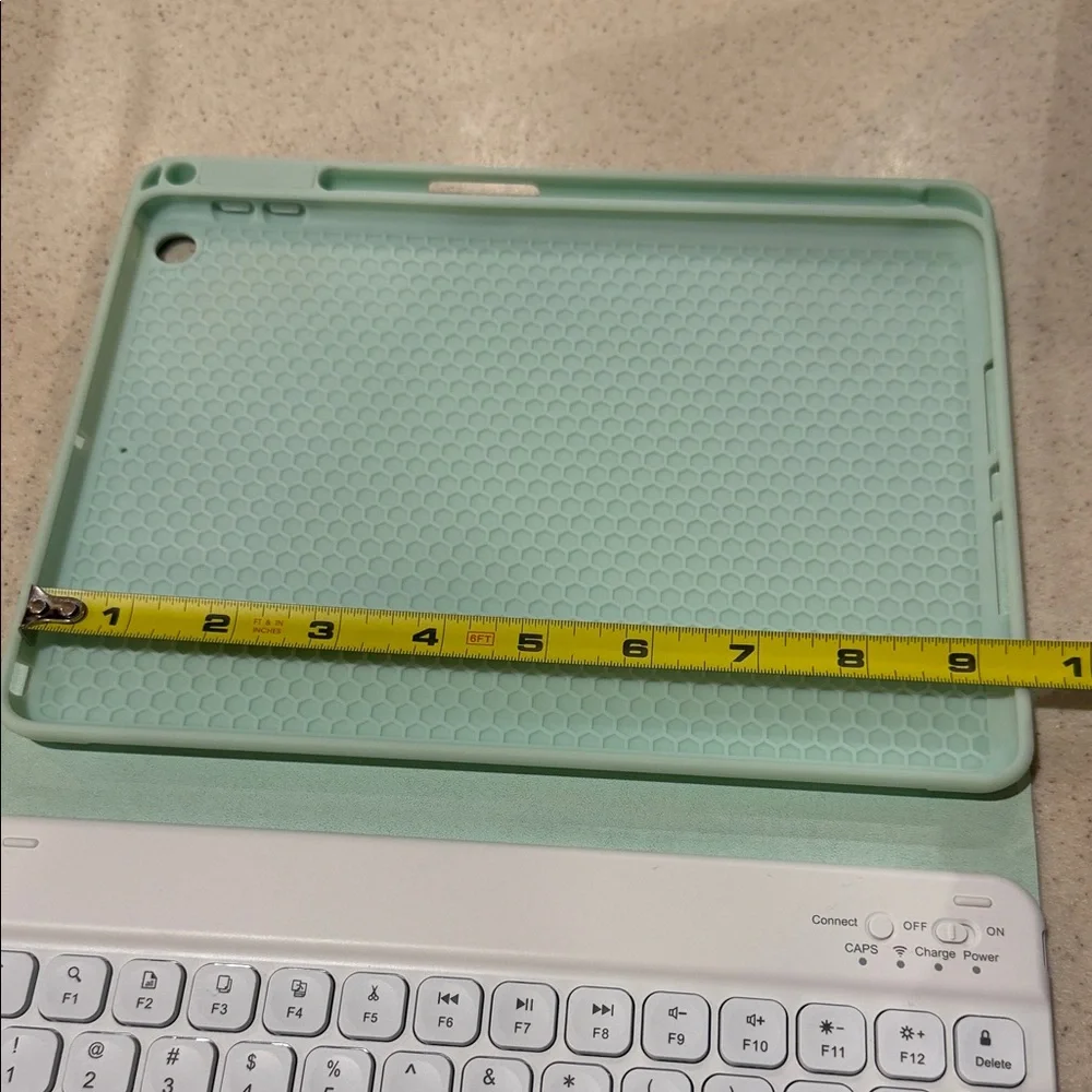 Green and White Bluetooth Keyboard IPad Case